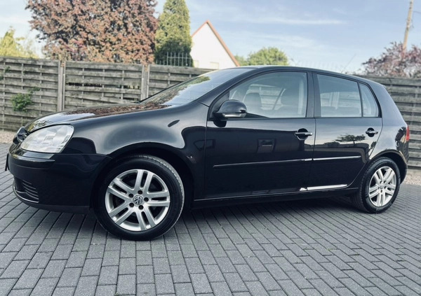 Volkswagen Golf cena 18900 przebieg: 237000, rok produkcji 2007 z Brzostek małe 277